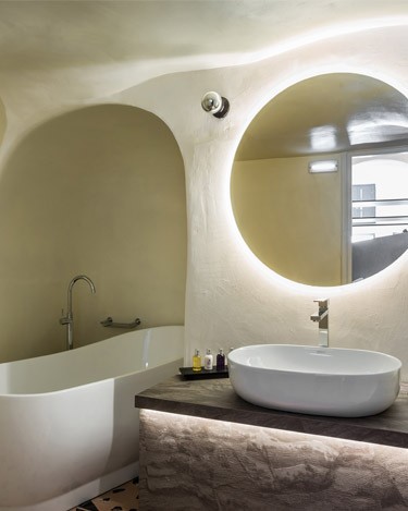 Sun Rocks suite with private pool