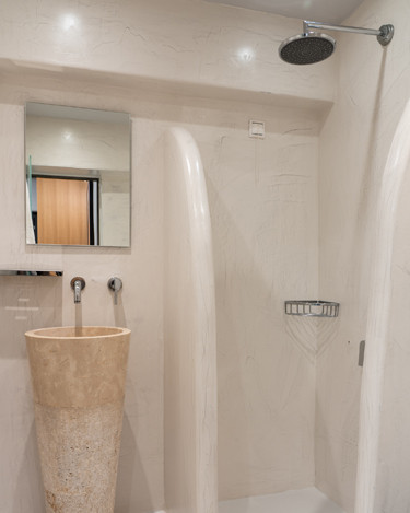 Standard Twin Suite