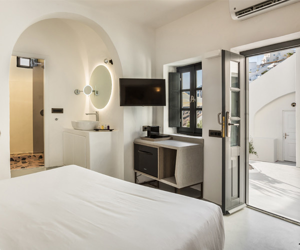 Superior Deluxe Suite