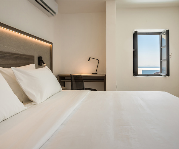 Honeymoon Suite